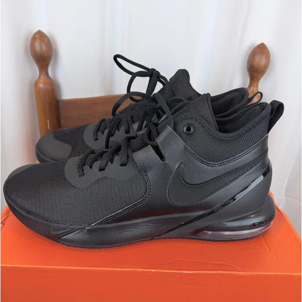 Nike Air Max Impact Black Men's 10 Basketball Shoes New in Box
